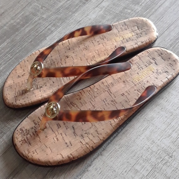 Michael Kors Shoes - MICHAEL KORS..JET SET FLIP FLOP..SIZE 7